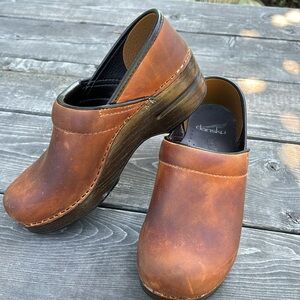 Tobacco Brown Women’s  Dansko Clogs size 37